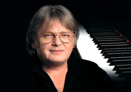 Певец и композитор Юрий Михайлович Антонов 