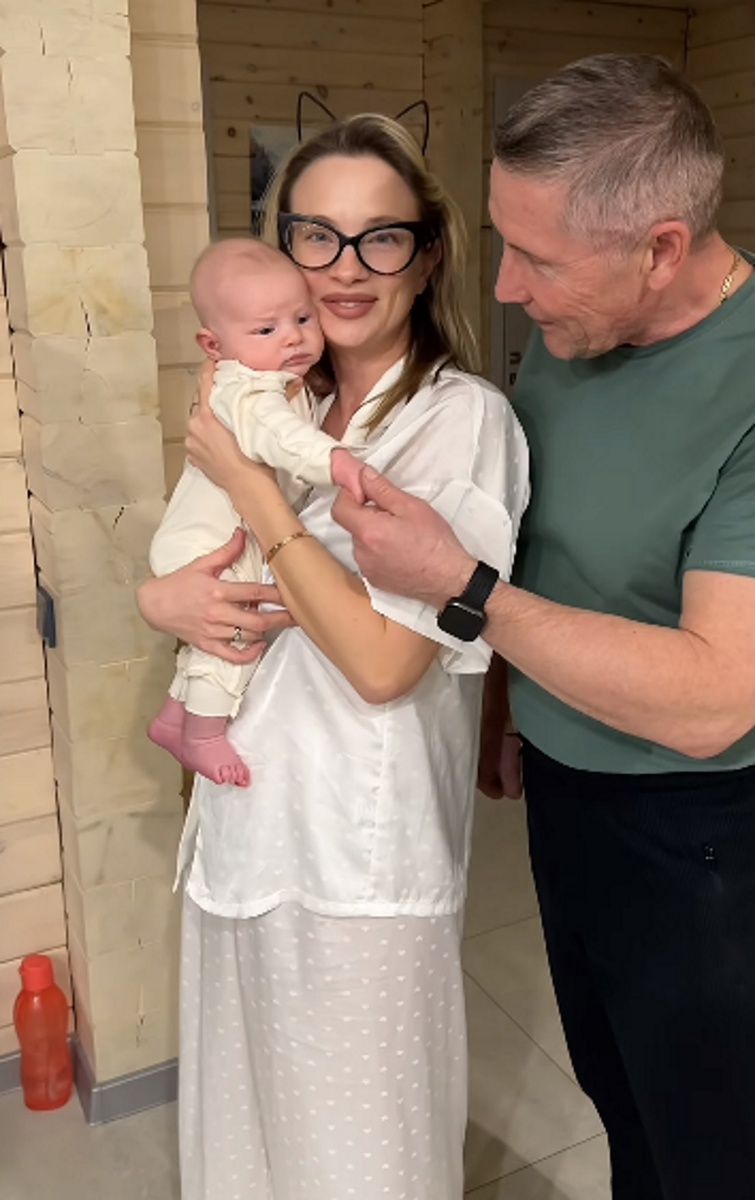 Кристина Черкасова с сыном Мирославом. Фото: соцсети