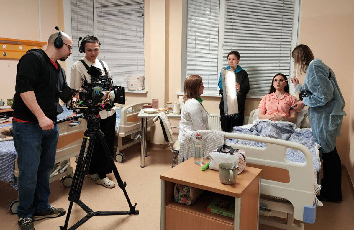 15 августа в кинотеатре «Иллюзион» пройдет премьерный показ художественного фильма «Әниләр hәм бәбиләр» («Дочки-матери»)Фото: mincult.tatarstan.ru