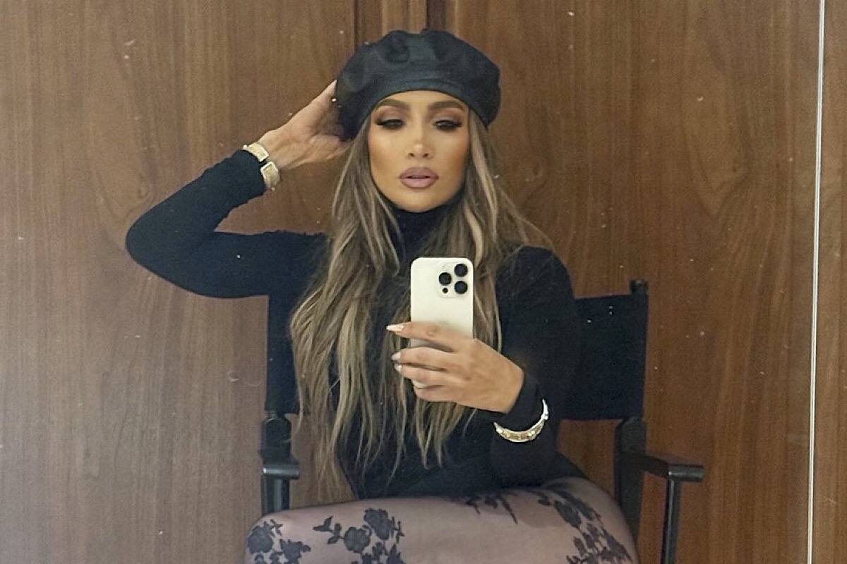    Фото: Дженнифер Лопес, источник: Instagram (владелец компания Meta признана в России экстремистской и запрещена)