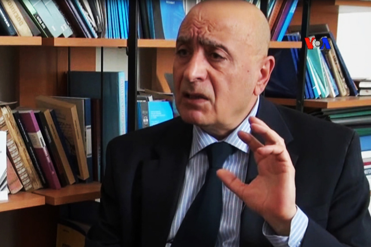   Расим Мусабеков  
Wikimedia Commons (Public domain)