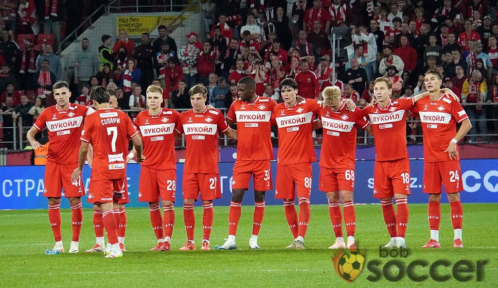    Семейный контраст: как младший Станкович сияет, пока «Спартак» увядаетБорис