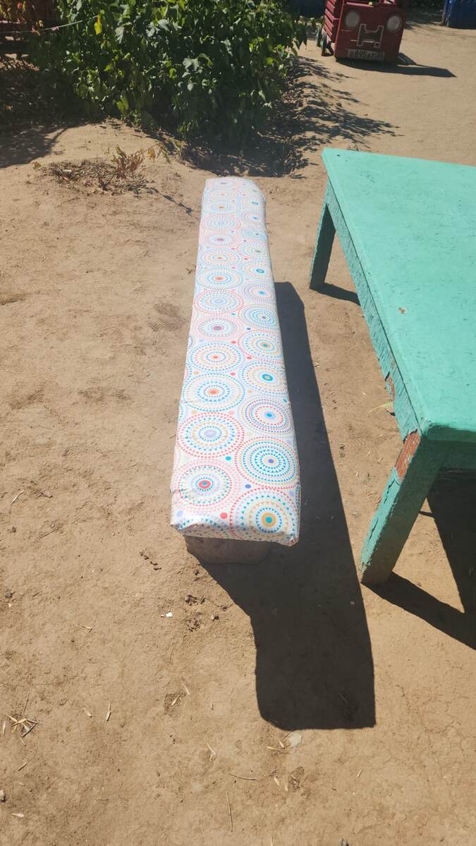 Лавочка оформленная 