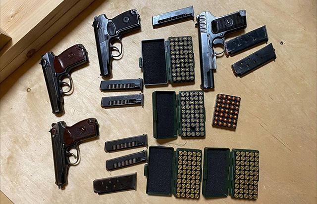 В Твери ФСБ задержала подпольного оружейника