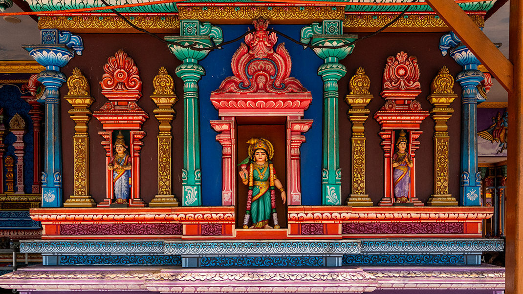 Открытый павильон в начале маршрута