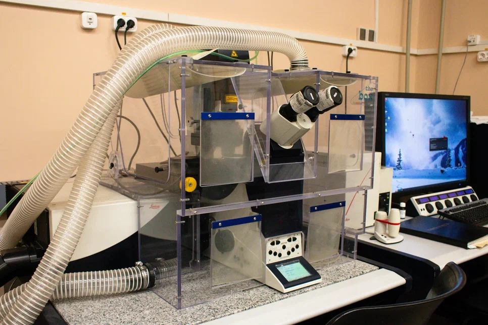 Конфокальный лазерный сканирующий микроскоп Leica TCS SP8 X