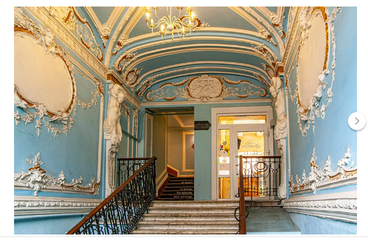 Парадная особняка Каншина. Адрес: Кузнечный переулок, 6