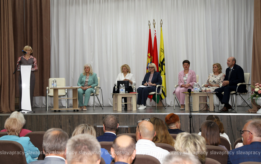     Профобразование Минщины: новые горизонты и перспективы системы обсудили в Копыльском колледже