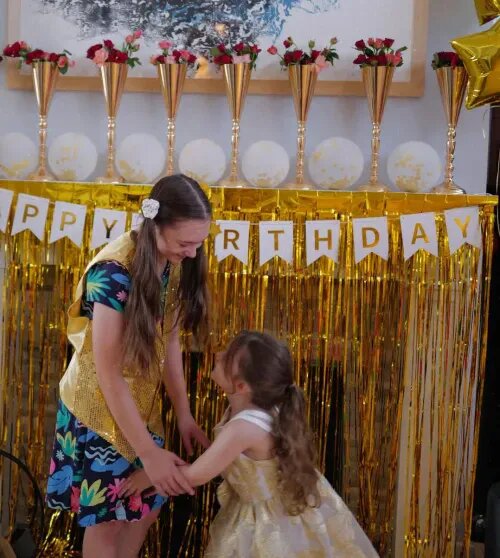    Дети Мерьем Узерли. Фото: Сплетник