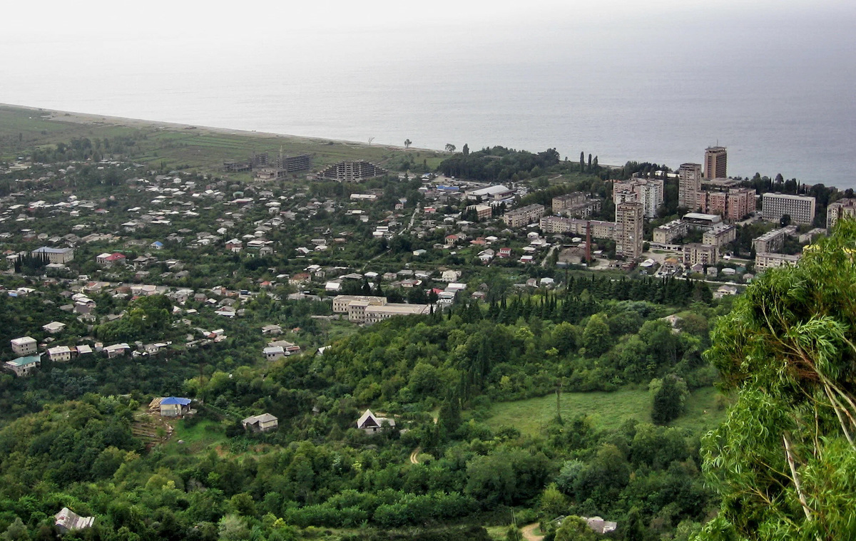 Прогулки по зелёным холмам — часть оздоровительной программы в Цандрипше. Фото: Fr0nt / Wikimedia
