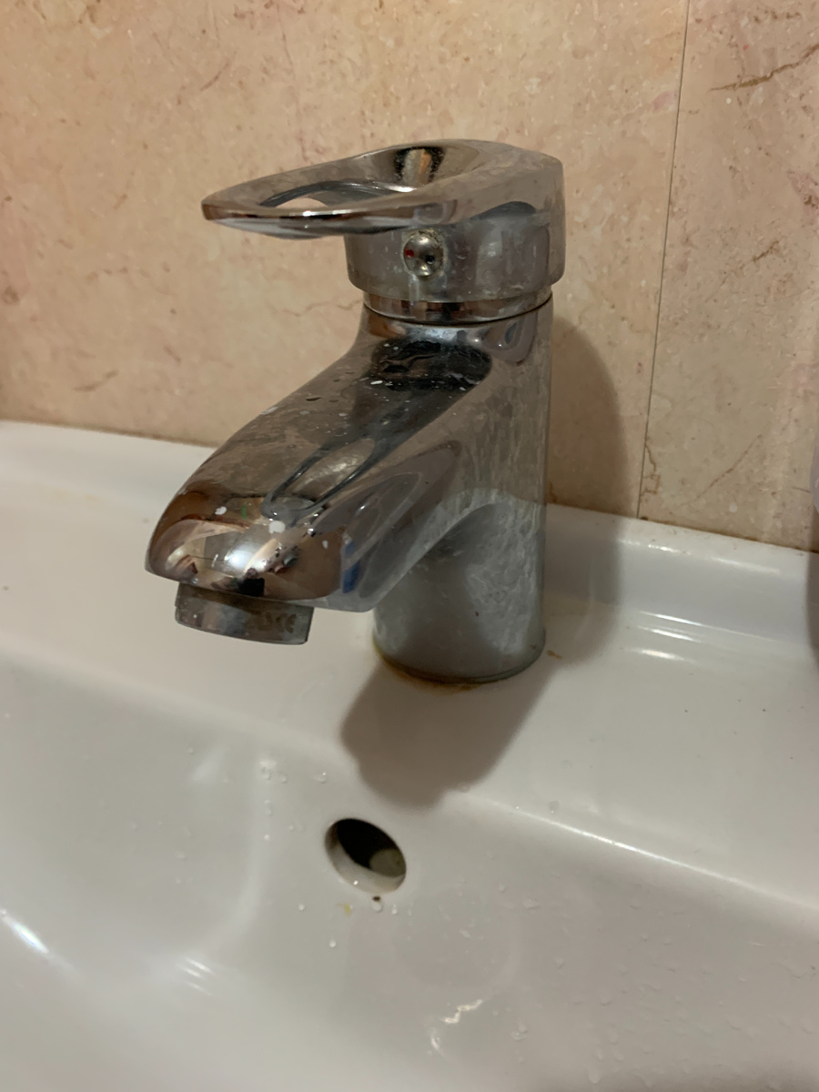 водоразборный кран - элемент водоразбора, из которого вытекает вода