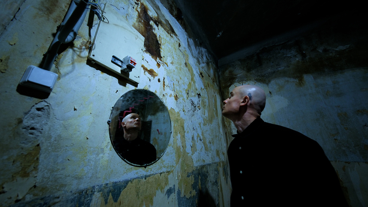    Константин Сперанский, кадр из клипа на песню «Современник»