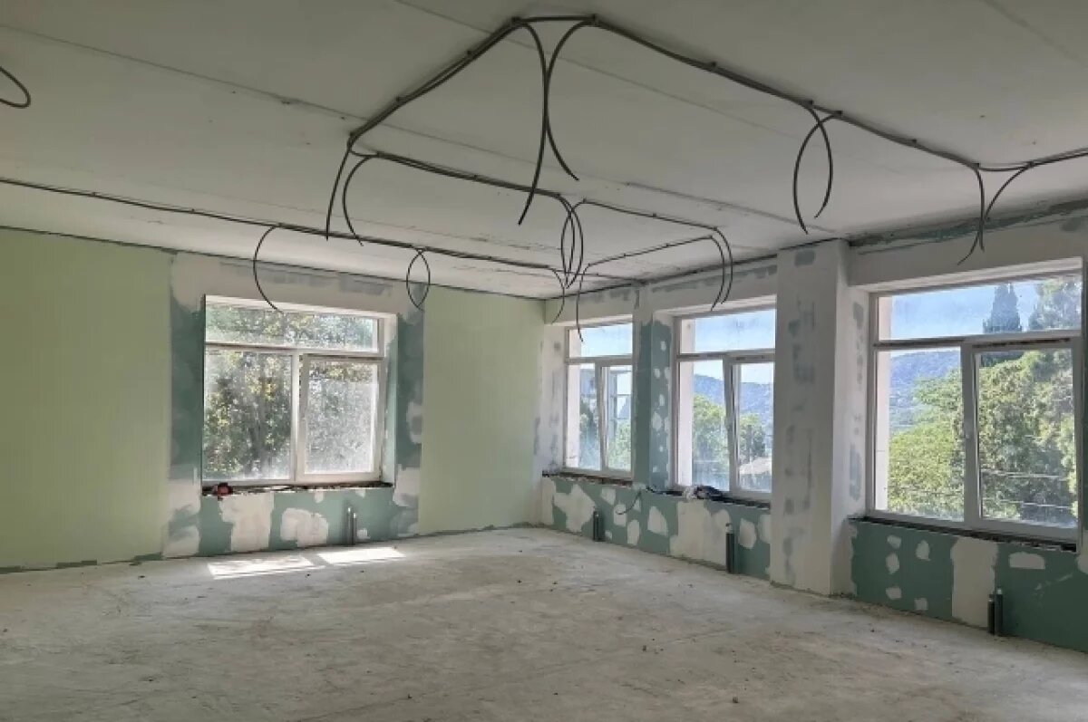    В Алупке капитально ремонтируют школу-интернат