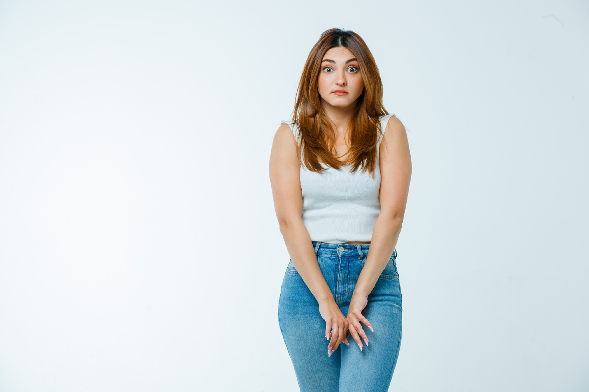 Чтобы справиться с недержанием мочи, важно не только устранить его проявления, но и выявить причину. Начать необходимо с комплексного обследования.