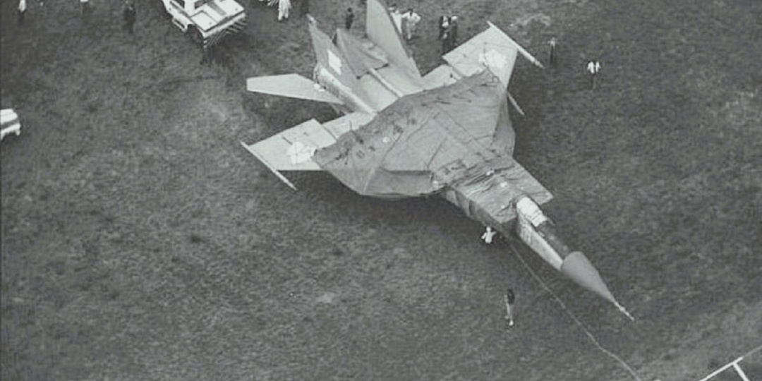 Чем заканчивался для советских пилотов побег из СССР на боевом самолете?