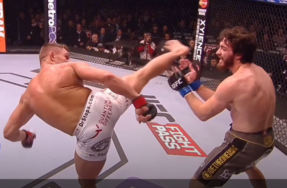 Вот так в представлении писателей-фантастов умеет каждый капитан звездолёта