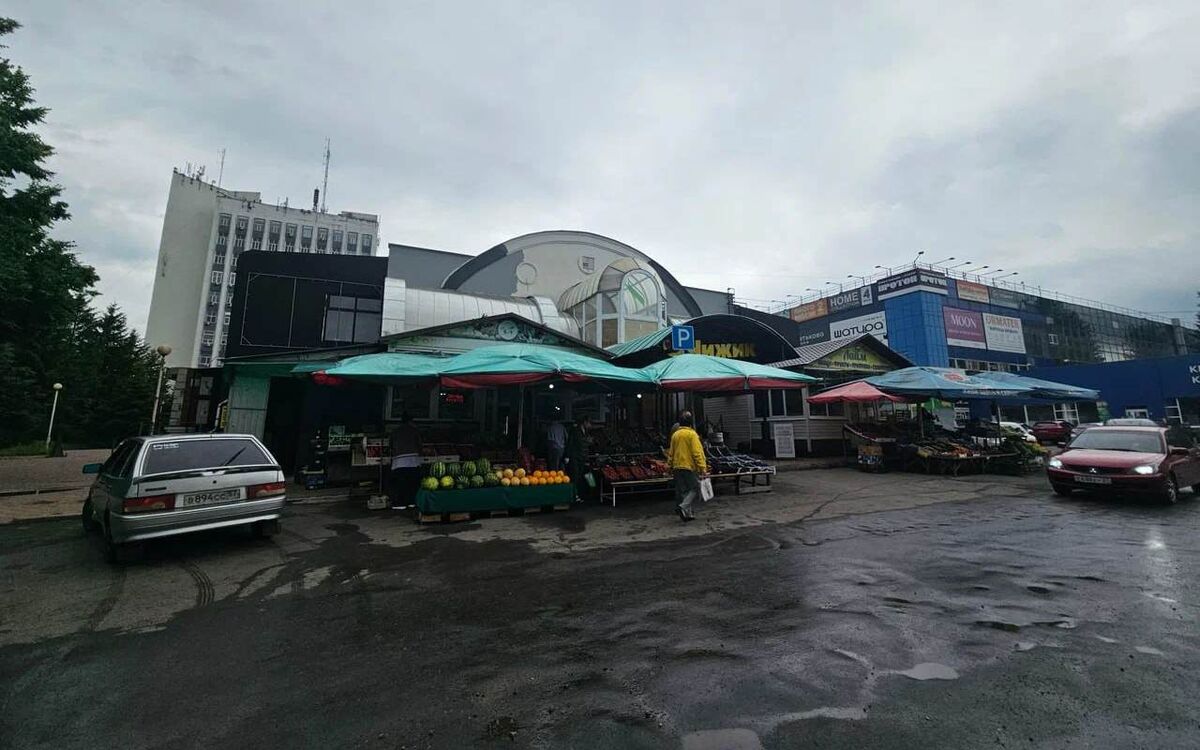    В Орле выставили на аукцион государственный рынок из-за долгов по налогам Фото с сервиса «Яндекс.Карты»