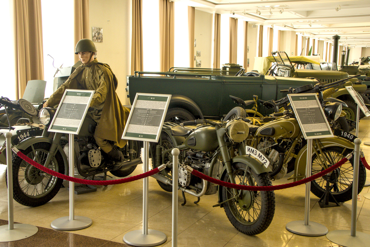Далеко не самый выдающийся вид внутренних павильонов Музея военной техники