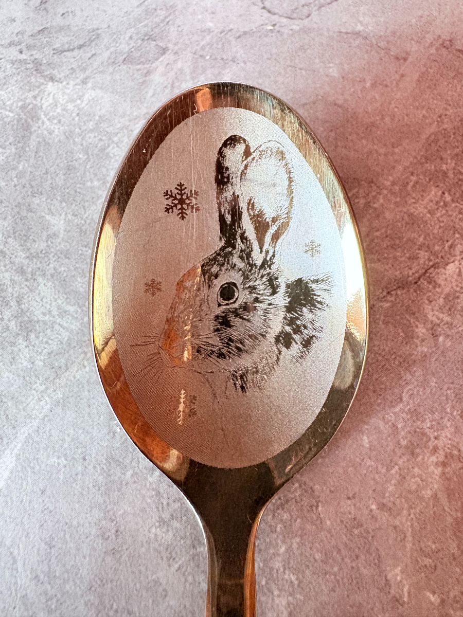 Из за большого количества царапин видно, что теперь это моя любимая ложка:)