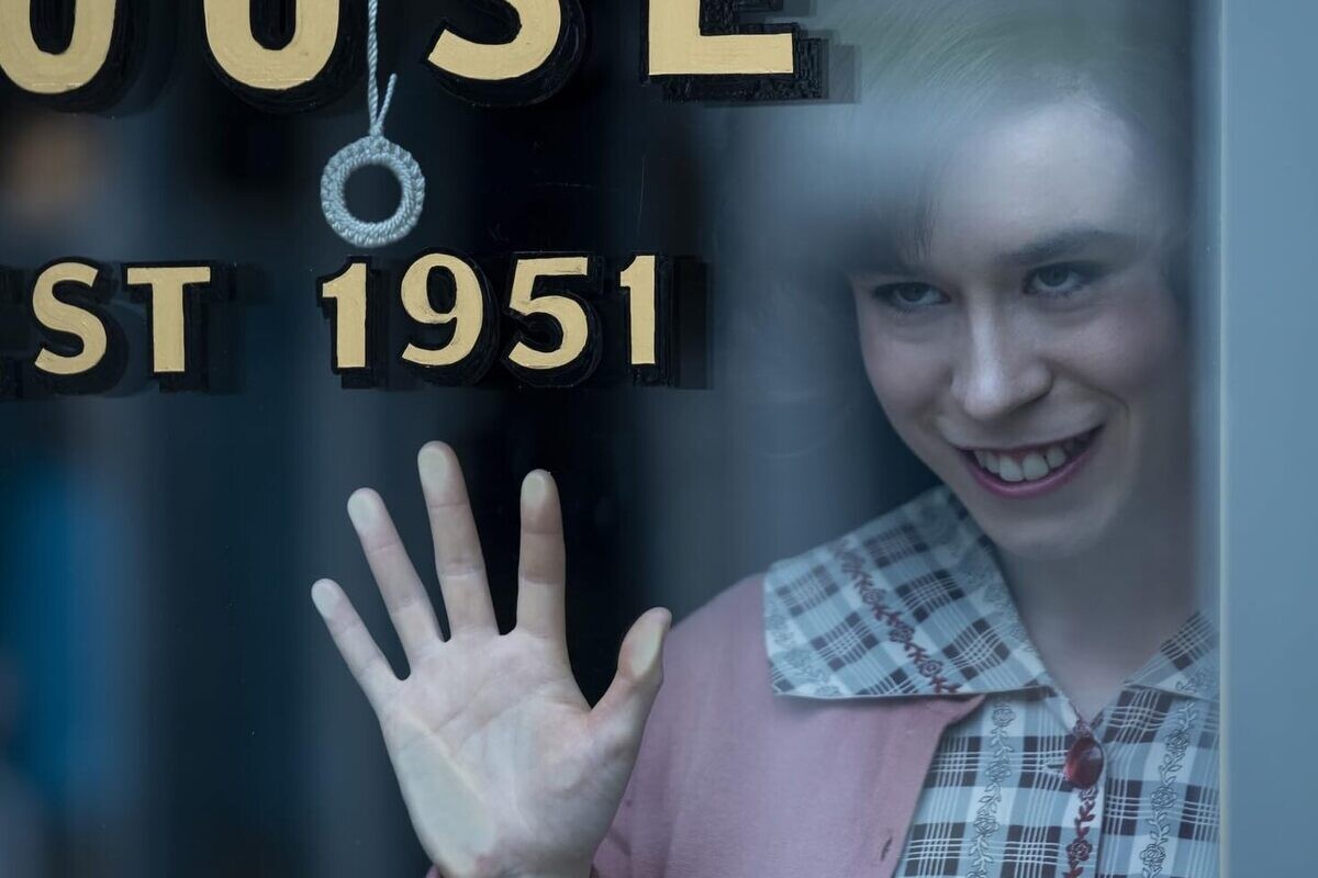 Андрес Мускетти задумал три сезона сериала. Источник: кадр из сериала «Оно: Добро пожаловать в Дерри» / HBO📷
