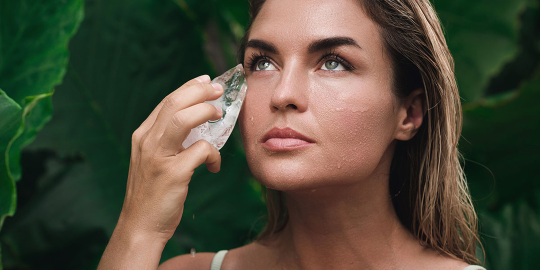 Можно ли протирать лицо льдом и что это дает