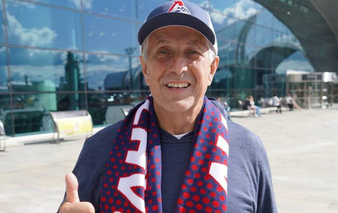 Боб Хартли готов приступить к работе в "Локомотиве". Фото: соцсети