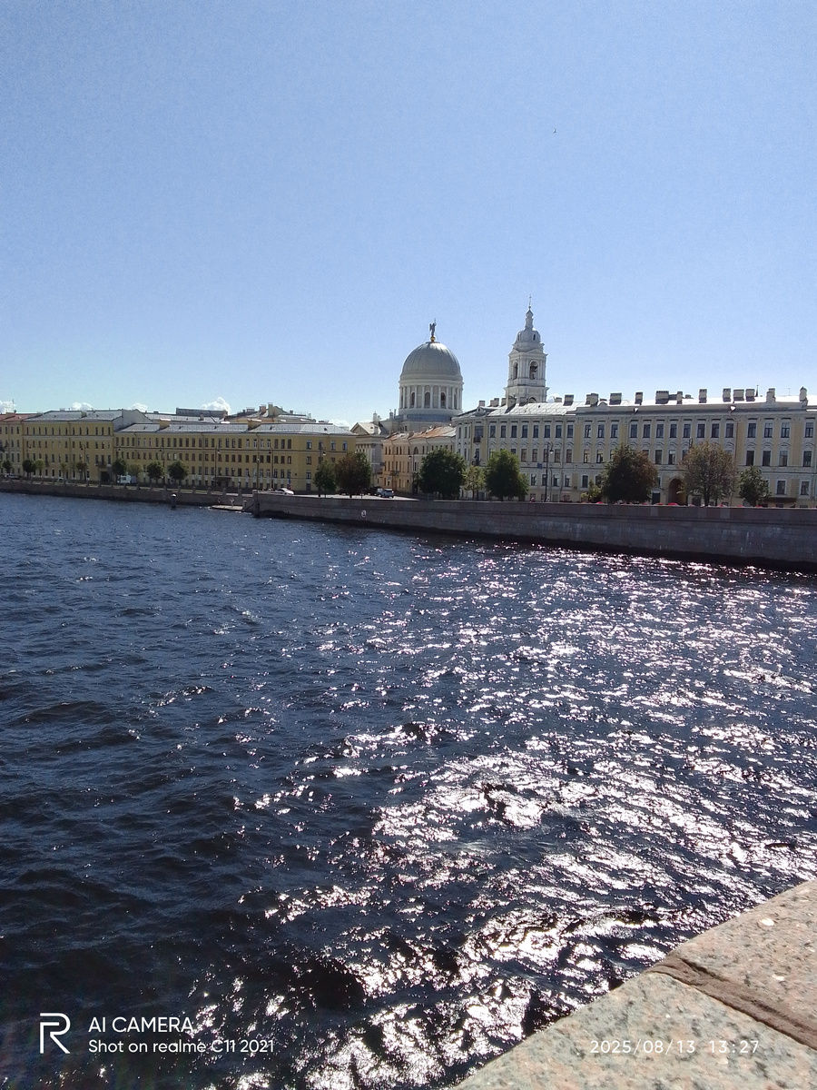 Вид с Тучкова моста