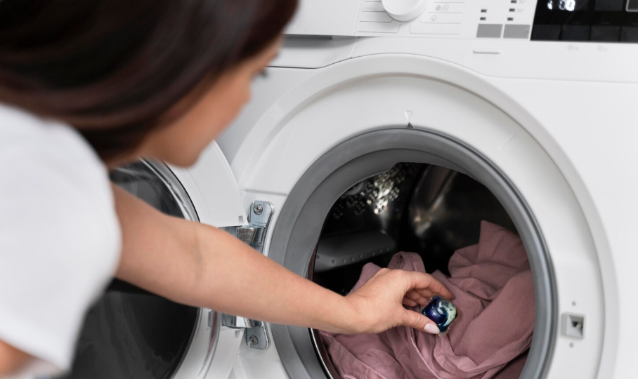 Почему нельзя запускать стиралку два раза подряд: 6 веских причин, которые скрывают инструкции