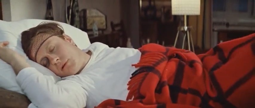 Кадр из кинофильма «Бриллиантовая рука».