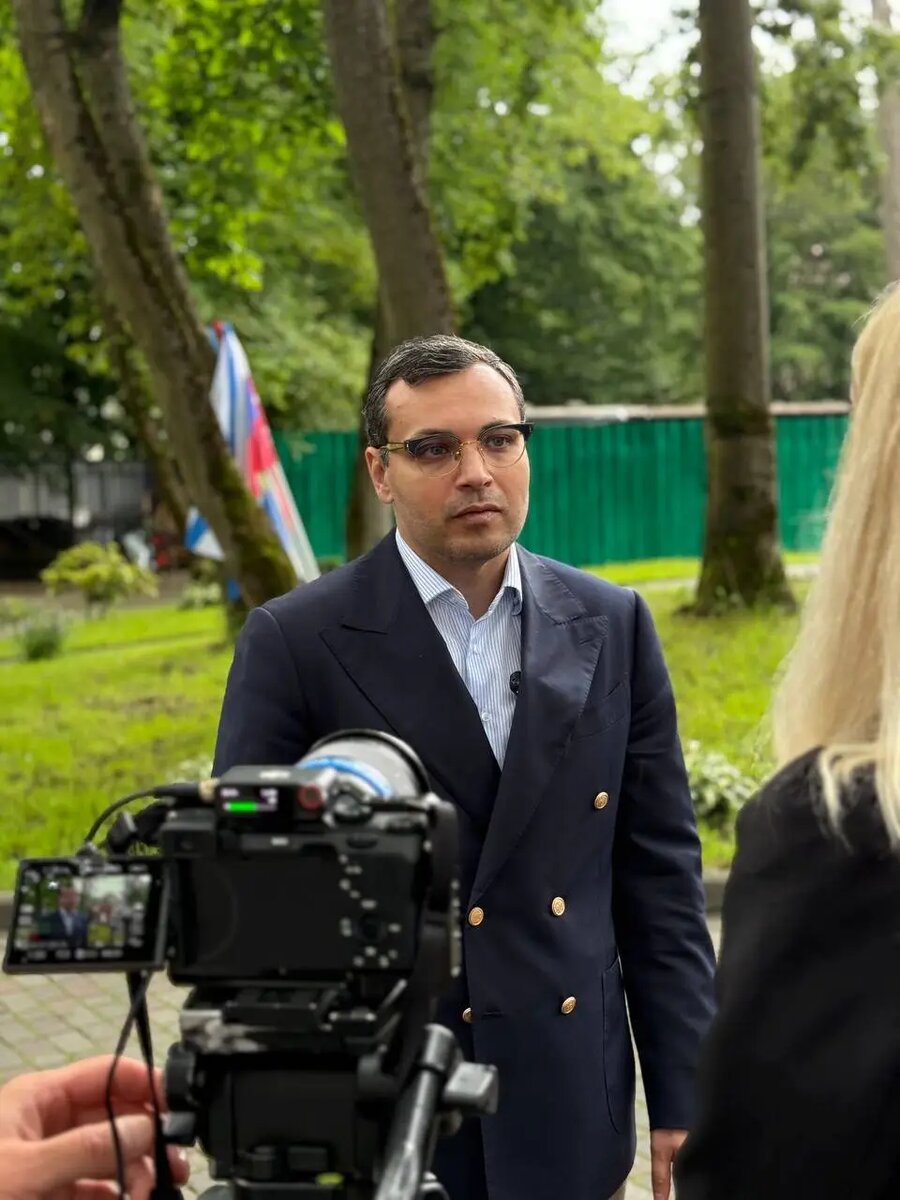 Александр Кравцов 