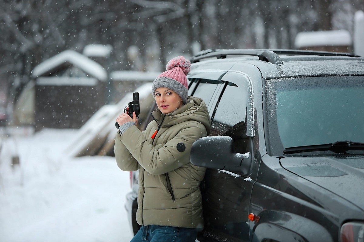    Роль полицейского-стажера Леры - напоминание о тяжёлой работе опера