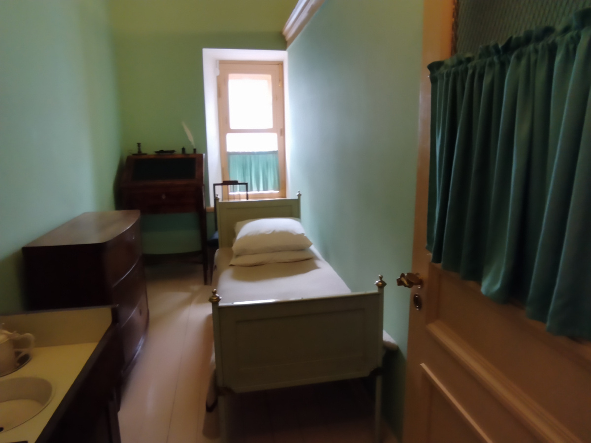 Комната Александра Пушкина в Царскосельском лицее. Фото автора. Думаю, что камера у Ольги фон Штейн была похуже. )))