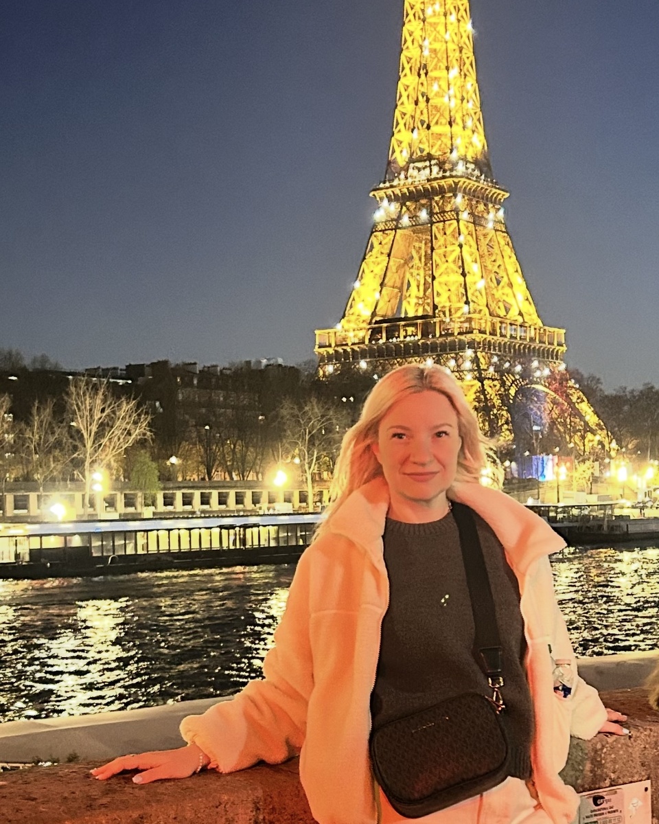 Париж и Эйфелевая