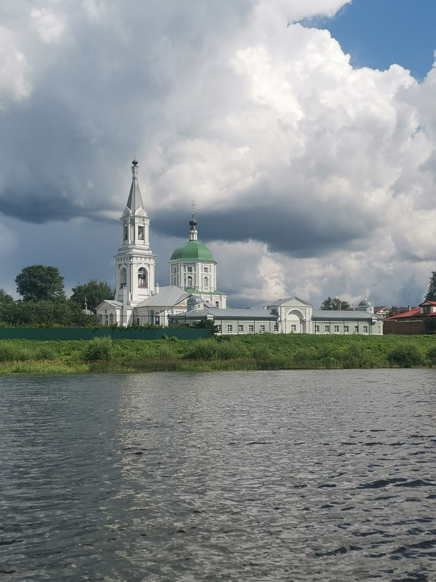 Церковь святой Екатерины в монастыре.