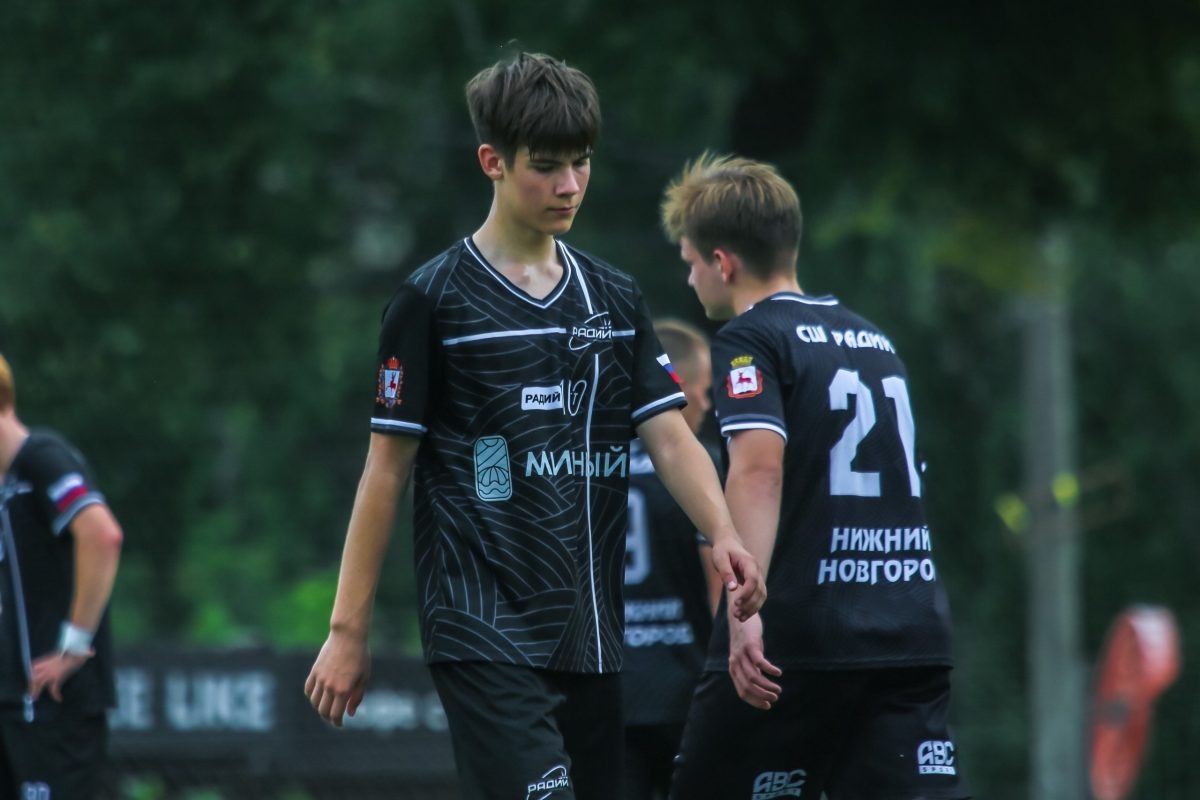    Молодые футболисты \