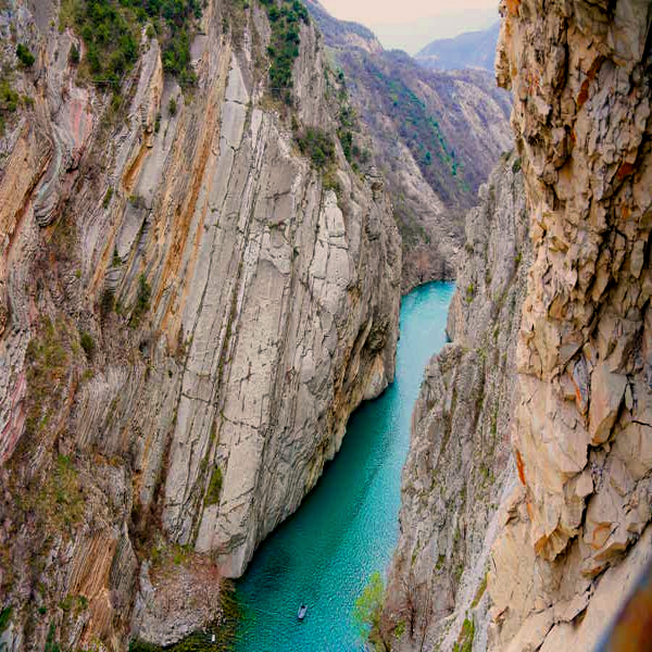 Панорама Сулакского каньона, Дегестан