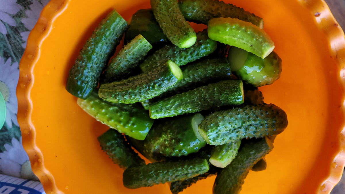 Обрезанные огурцы