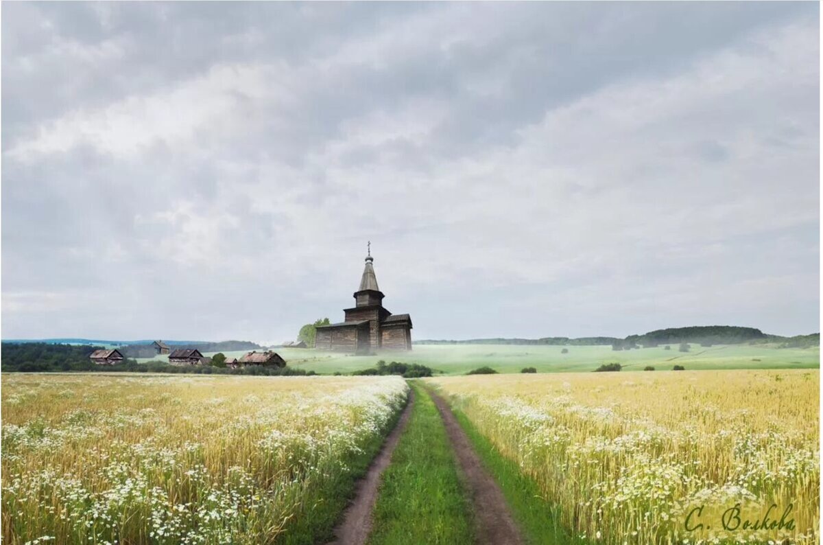 14 августа - Происхождение (изнесение) Честных Древ Животворящего Креста Господня. Празднество Всемилостивому Спасу и Пресвятой Богородице (Первый Спас). Изображение из открытых источников.