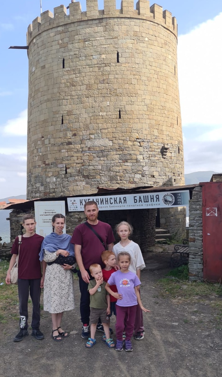 Сторожевая башня внутри которой сейчас музей.