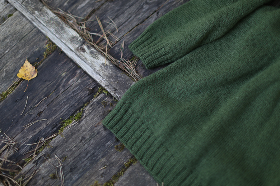 Фрагмент свитера из "шетланда"