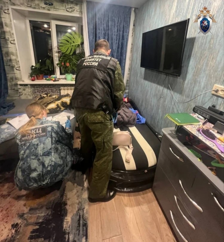 Комната общежития, где произошло ЧП. Фото: краевой СК.