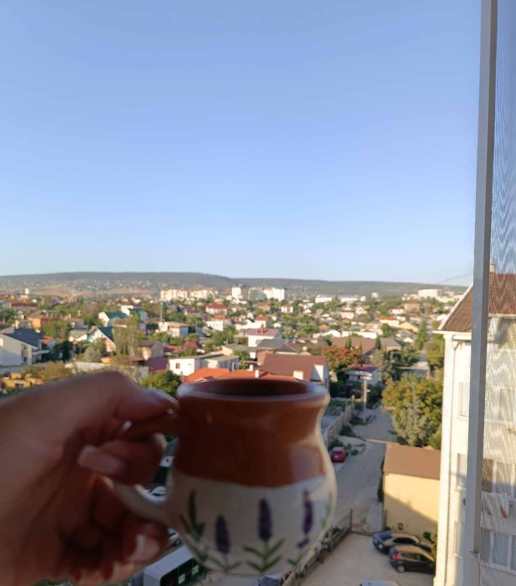 Утренний кофе на любимом балконе