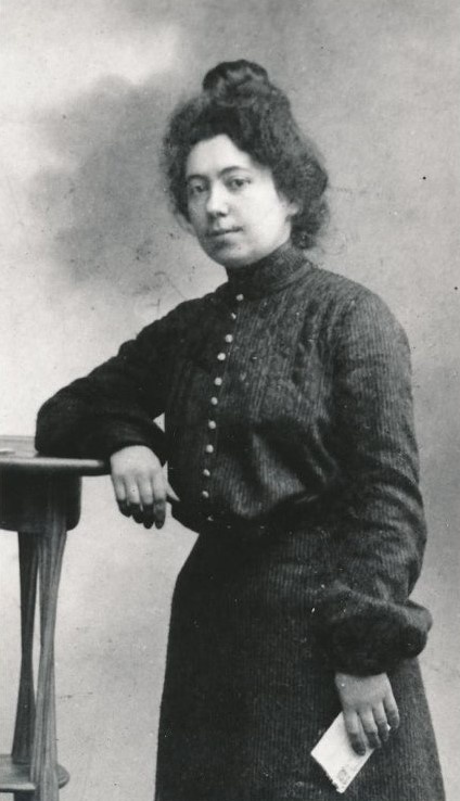 Л.С.Штерн. 1902—1903. Военно-медицинский музей МО РФ.