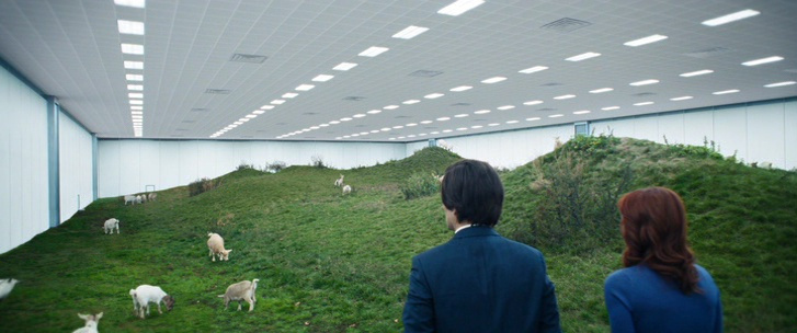 Иллюстрация - кадр из сериала "Разделение". 