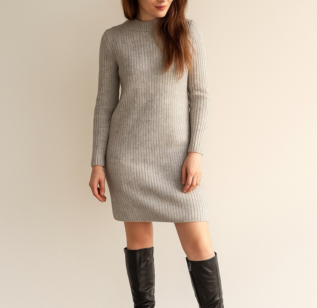 промт надеть сапоги на девушку