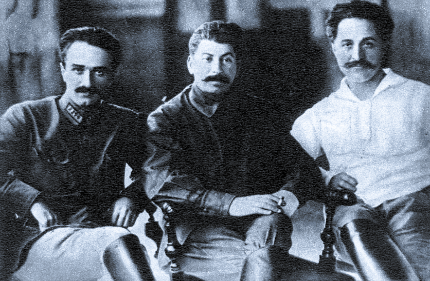 Микоян-старший, Иосиф Сталин и Григорий Орджоникидзе, 1924 г.