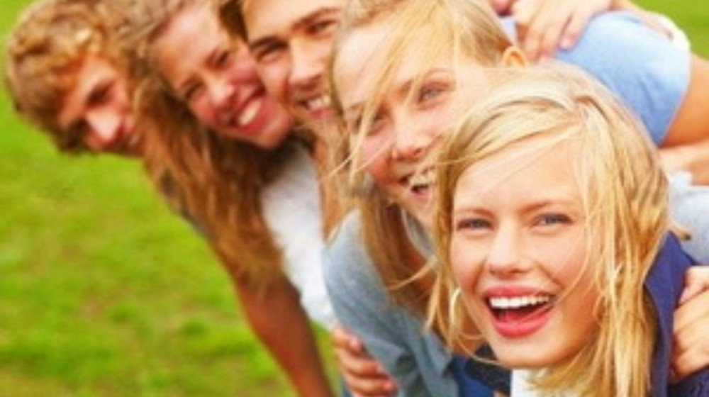    Подростковая открытка в соцсетях