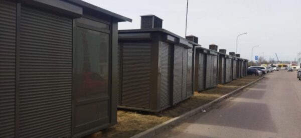 Госкиоски расположились у Хасанского рынка в апреле 2023 года