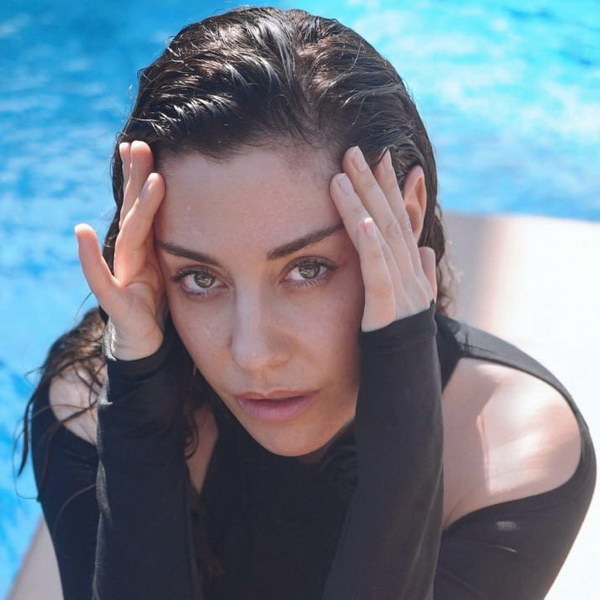     Рецензия на клип Марии Зайцевой «Полетели»: Мир без любимого