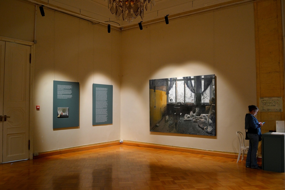 Все фото в публикации: Москва, Воздвиженка, Музей архитектуры им. Щусева. Выставка: Виталий Пушницкий "Студии. Ожидание". Фото автора